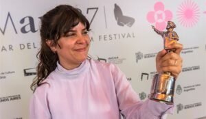 SOBRE LAS NUBES             Dirigida por María Aparicio