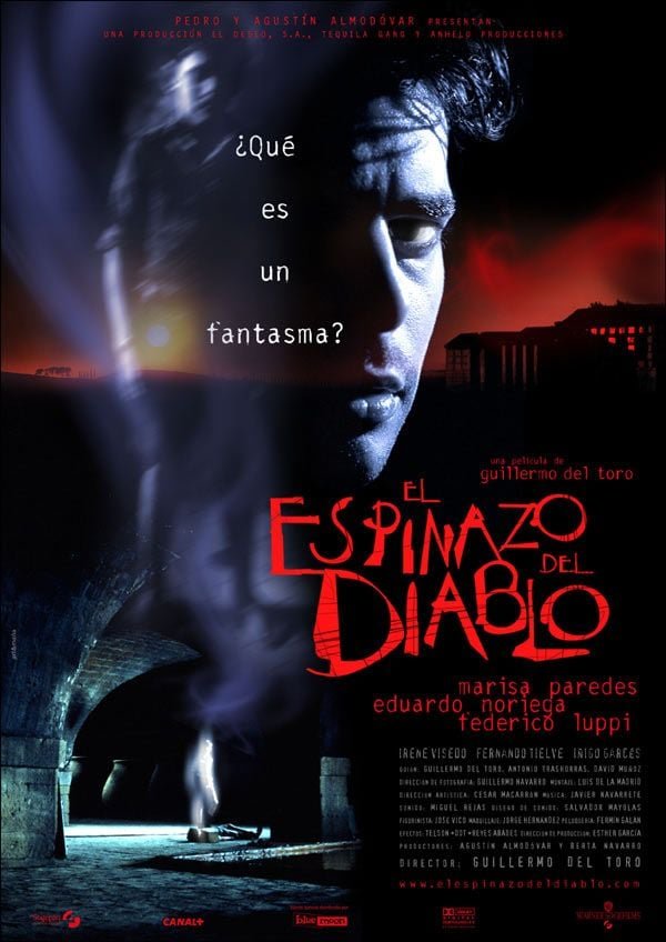 ¤ 𝓗𝓪𝓫𝓵𝓮𝓶𝓸𝓼 𝓭𝓮 𝓒𝓲𝓷𝓮 𝓽𝓮 𝓲𝓷𝓿𝓲𝓽𝓪 𝓪 𝓿𝓮𝓻 ¤         "Entre Monstruos y Belleza: Guillermo del Toro y 'La Cumbre Escarlata'"