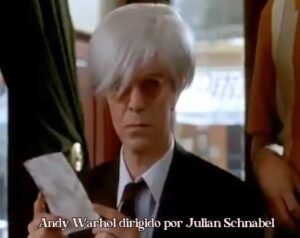 𝓢𝓸𝓫𝓻𝓮 𝓮𝓵 𝓐𝓬𝓽𝓸𝓻                          La Vida de David Bowie          Un Viaje a Través de la Música y el Cine