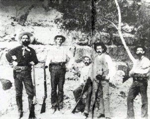 𝓒𝓲𝓷𝓮 𝔂 𝓗𝓲𝓼𝓽𝓸𝓻𝓲𝓪                                                                               Jesse James