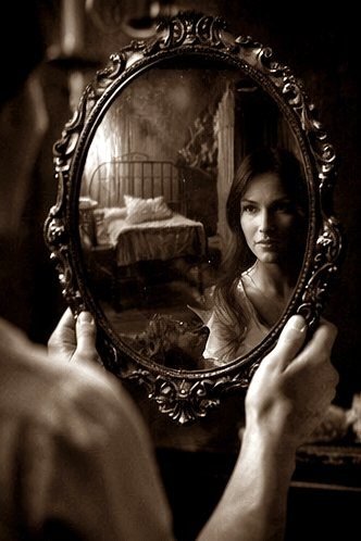 ℝ𝕖𝕔𝕠𝕣𝕕𝕒𝕞𝕠𝕤 𝕖𝕝 𝕖𝕤𝕥𝕣𝕖𝕟𝕠 𝕕𝕖                         La mano en la trampa (1961)