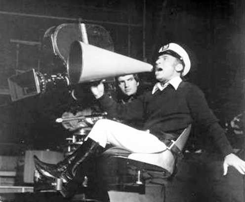 Ⓢⓤ Ⓒⓘⓝⓔ                                 Mel Brooks y su legado cinematográfico          ℕ𝕆𝕋𝔸 𝟚/𝟚