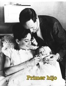 🌟 R͙e͙c͙o͙r͙d͙a͙m͙o͙s͙ e͙l͙ c͙u͙m͙p͙l͙e͙a͙ño͙s͙ d͙e͙ 🌟 Audrey Hepburn
