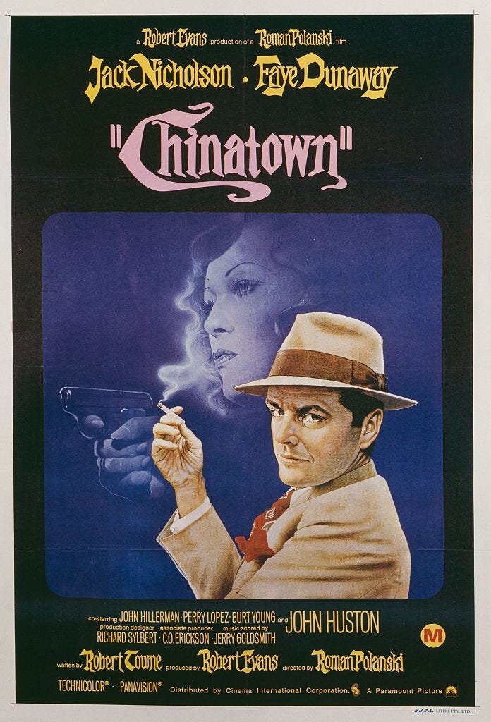 ℝ𝕖𝕔𝕠𝕣𝕕𝕒𝕞𝕠𝕤 𝕖𝕝 𝕖𝕤𝕥𝕣𝕖𝕟𝕠 A su 50 aniversario «Chinatown»